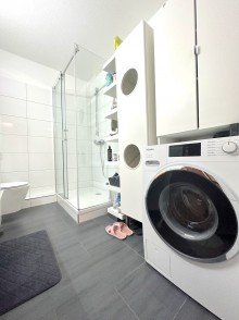 Badezimmer Gro�z�gige Maisonette Wohnung mit traumhaftem Ausblick | EBK | Teilweise saniert