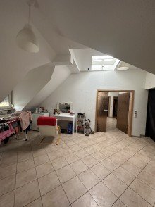 Dachgeschoss Gro�z�giges Einfamilienhaus/ Mehrgenerationenhaus im Herzen von Ober Hilbersheim