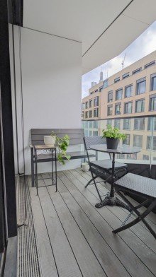 Balkon  Glamour�ses Leben in der City: The Flare - Luxus pur in Frankfurt! 