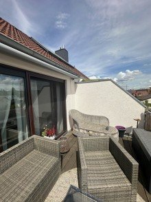 Terrasse  Wohntraum auf zwei Etragen mit Kamin, Dachterrasse und Garage - Ihr neues Zuhause 