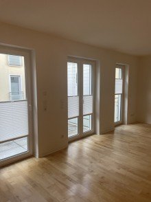 Wohnzimmer  Modernes Wohnen in der City - Gro�z�gige 3ZKB-Wohnung mit Balkon und Tiefgarage zu vermieten! 