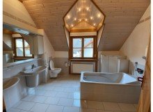 Badezimmer EFH Gro�z�giges Hofanwesen mit Einfamilienhaus, historischem Bestand, Scheunen und Entwicklungspotenzial