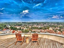 Terrasse  Architektonisches Highlight: Luxus-Einfamilienhaus mit einzigartigem Design 