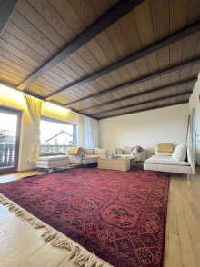 Wohnzimmer EG  Ihr Traumhaus mit gro�em Garten und 3 Garagen wartet auf Sie! 