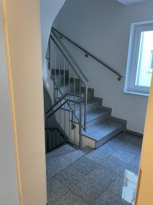 Hausflur  Modernes Wohnen in der City - Gro�z�gige 3ZKB-Wohnung mit Balkon und Tiefgarage zu vermieten! 