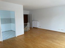 Wohnzimmer 5 Sonnige 4-Zimmer-EG-Wohnung mit Balkon und Garten in S�dost