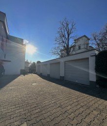 Garage Erstbezug nach Sanierung: 4-Zimmer Wohnung mit Rheinblick