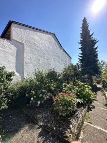 Garten  Sanierungsobjekt Doppelhaush�lfte mit Garten | Fantastischer Mainblick. 