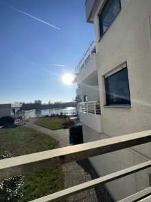 Ausblick Erstbezug nach Sanierung: 4-Zimmer Wohnung mit Rheinblick