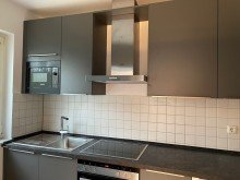 Ku1 Sonnige 4-Zimmer-EG-Wohnung mit Balkon und Garten in S�dost