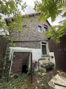 Au�enansicht Sanierungs- oder Neubauprojekt mit genehmigtem Ausbaupotenzial in zentraler Lage von Heidesheim