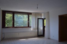 Wohnzimmer 2,5 Zimmer Wohnung in gepflegtem Mehrfamilienhaus + Stellplatz