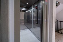 Aufzug Praktisch geschnittene Eigentumswohnung mit Tiefgarage, Einbauk�che und Balkon