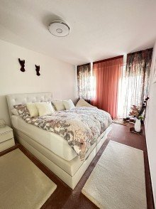 Schlafzimmer Gepflegte 3-Zimmer Wohnung mit Einbauk�che, Balkon und Tiefgaragenstellplatz