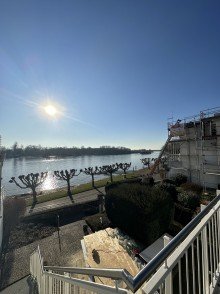 Ausblick Erstbezug nach Sanierung: 4-Zimmer Wohnung mit Rheinblick