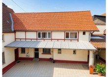 Wohngeb�ude Altbestand Gro�z�giges Hofanwesen mit Einfamilienhaus, historischem Bestand, Scheunen und Entwicklungspotenzial