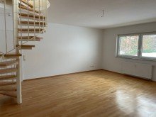 Souterrain 4 Sonnige 4-Zimmer-EG-Wohnung mit Balkon und Garten in S�dost