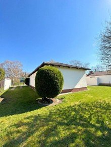 Au�enansicht Charmanter Winkelbungalow mit Stil, Gartenidylle und viel Lebensqualit�t in Hofheim-Wallau