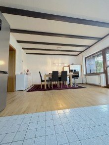 Essbereich EG  Ihr Traumhaus mit gro�em Garten und 3 Garagen wartet auf Sie! 