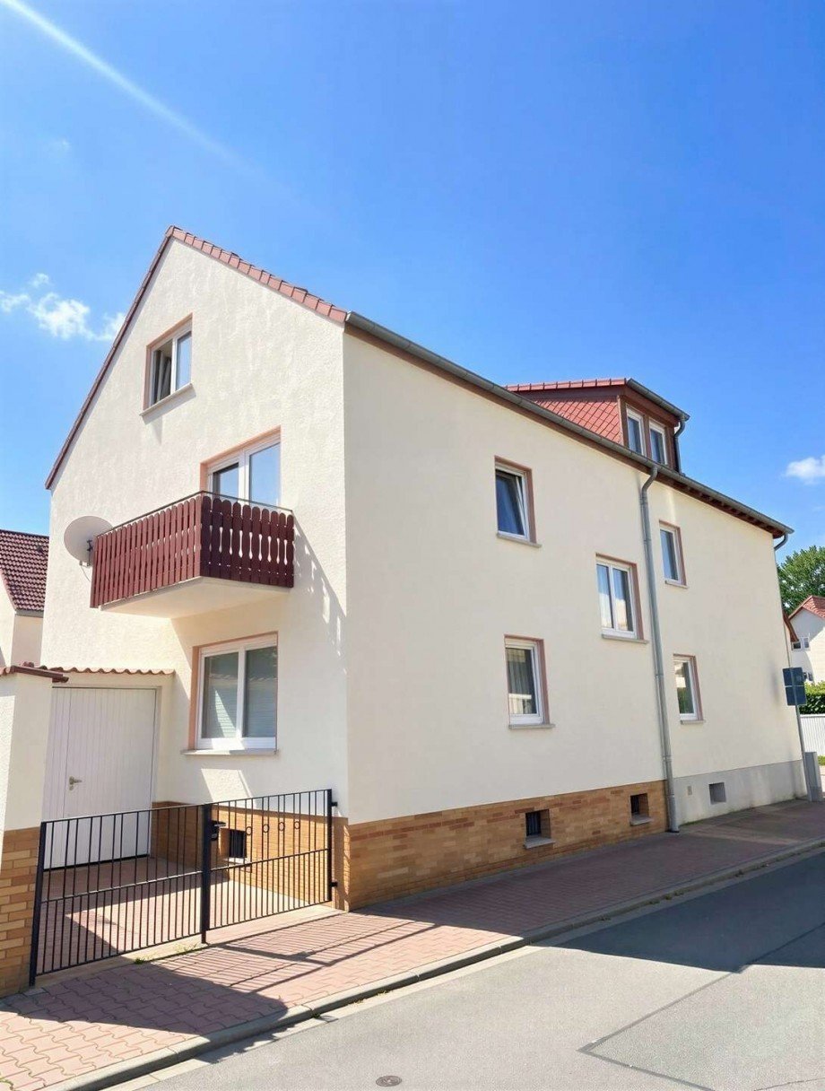 Au�enansicht Zweifamilienhaus R�sselsheim am Main