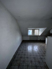 Sanierungsbed�rftiger Rohdiamant mit Skylineblick | 2ZKB + Dachgeschoss