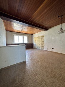 Wohnzimmer  Sanierungsobjekt Doppelhaush�lfte mit Garten | Fantastischer Mainblick. 