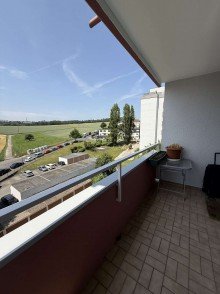 Balkon Gem�tliche 2-Zimmer-Wohnung mit Stellplatz und Weitblick in Taunusstein