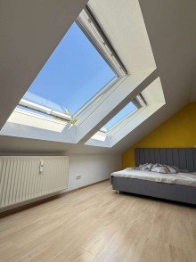 Schlafzimmer *Reserviert* Lichtdurchflutete Maisonette-Wohnung in attraktiver Hanglage von Bad Schwalbach