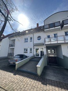 Au�enansicht Gepflegte 3-Zimmer Wohnung mit Einbauk�che, Balkon und Tiefgaragenstellplatz