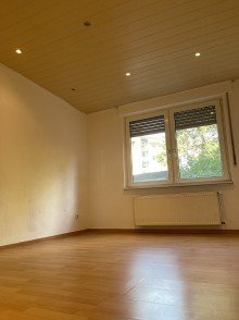 Schlafzimmer 4ZKB Eigentumswohnung in ruhiger Lage