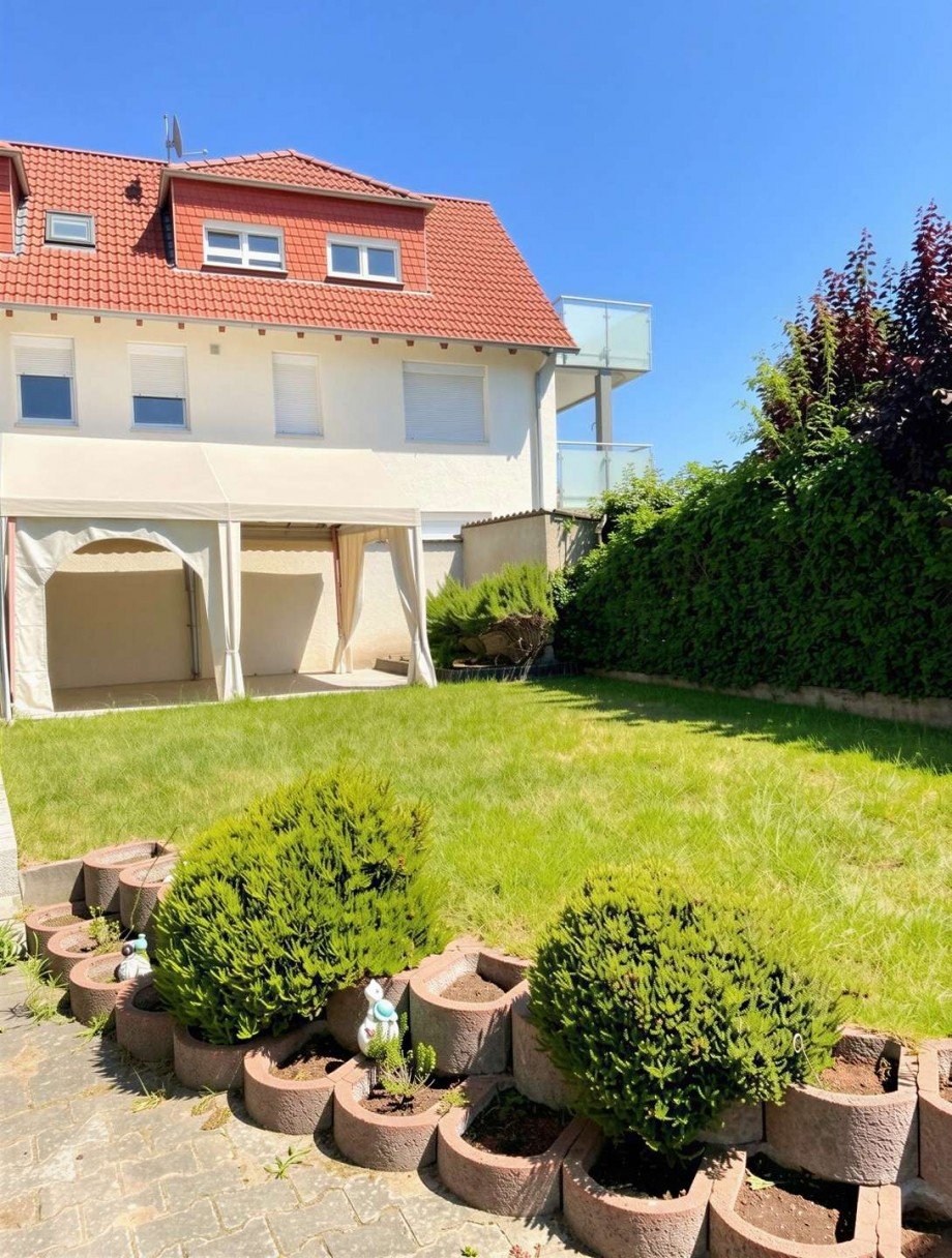 Garten Zweifamilienhaus R�sselsheim am Main