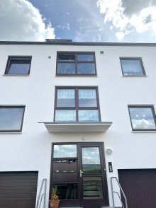 Au�enansicht  Wohntraum auf zwei Etragen mit Kamin, Dachterrasse und Garage - Ihr neues Zuhause 