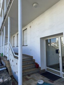 Au�enansicht Hinten  Nutzen Sie dieses solide Mehrfamilienhaus f�r langfristige Ertr�ge. Viel Potenzial! 