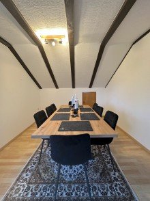 Essbereich 1.OG  Ihr Traumhaus mit gro�em Garten und 3 Garagen wartet auf Sie! 