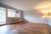 Wohnzimmer Praktisch geschnittene Eigentumswohnung mit Tiefgarage, Einbauk�che und Balkon