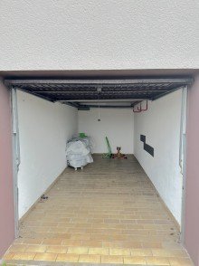Garage  Wohntraum auf zwei Etragen mit Kamin, Dachterrasse und Garage - Ihr neues Zuhause 