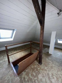 Sanierungsbed�rftiger Rohdiamant mit Skylineblick | 2ZKB + Dachgeschoss